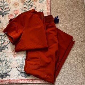 Figs Women's Top ands pants set in Rust Orange